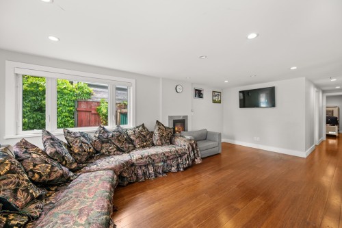 2225 Crystal Court, Abbotsford, BC 