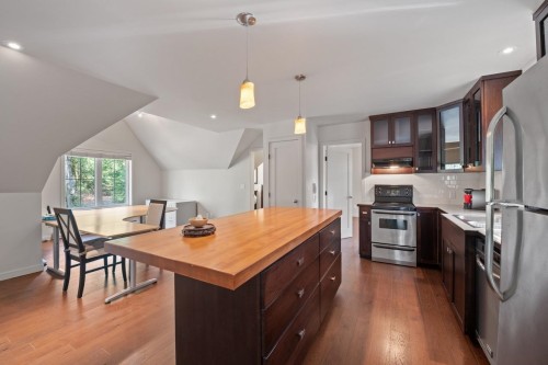 5028 Sumas Mountain Road, Abbotsford, BC 