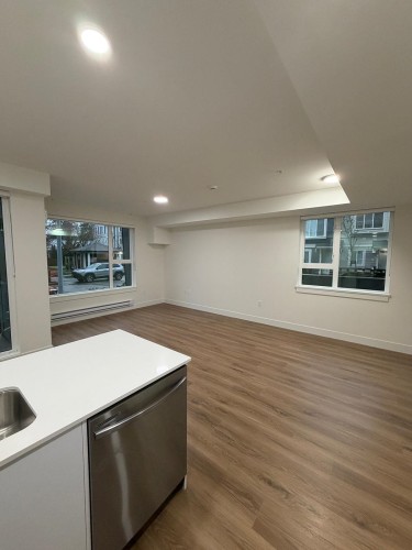 114-15739 Fraser Highway, Surrey, BC 