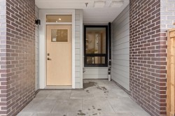 117-13777 75a Avenue Surrey, BC V3W 3W4