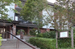 208-7473 140 Street Surrey, BC V3W 6G5