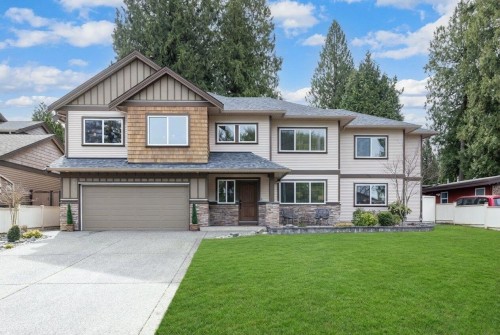 20294 49a Avenue  Langley, BC V3A 3S3