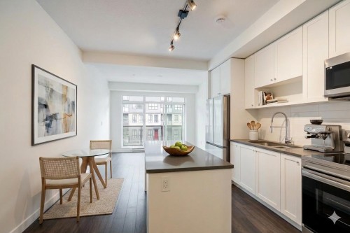 225-15733 85 Avenue  Surrey, BC V4N 6Z1