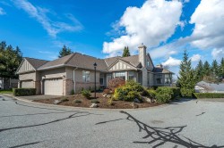 98-2533 152 Street Surrey, BC V4P 1N4