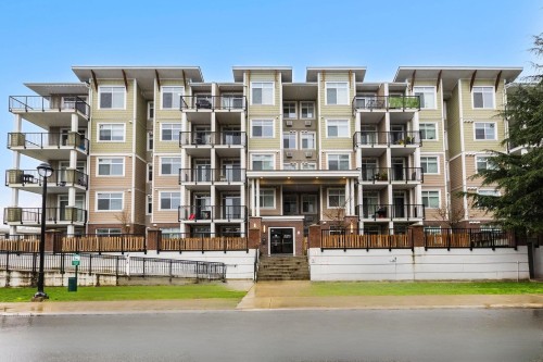 313-20696 Eastleigh Crescent  Langley, BC V3A 0M3