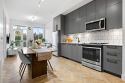 425-14968 101a Avenue  Surrey, BC V3R 0E8