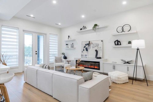 15570 Oxenham Avenue, White Rock, BC 