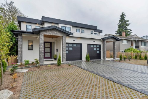 15570 Oxenham Avenue, White Rock, BC 