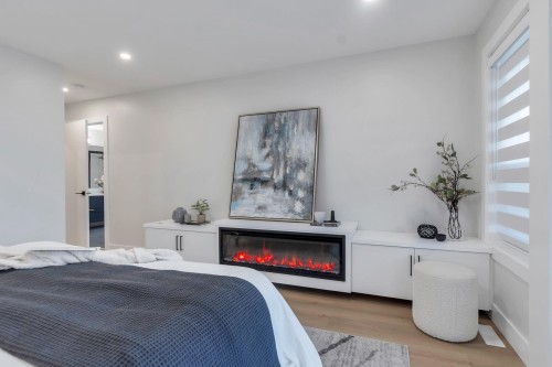 15570 Oxenham Avenue, White Rock, BC 