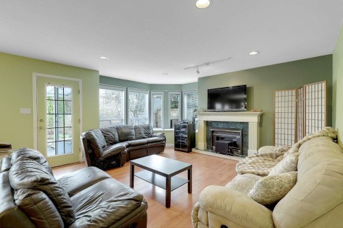 9312 163 Street, Surrey, BC 