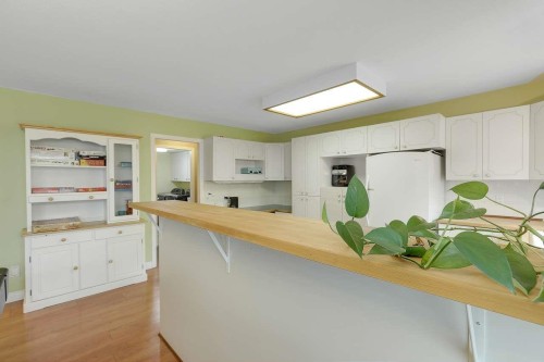 9312 163 Street, Surrey, BC 