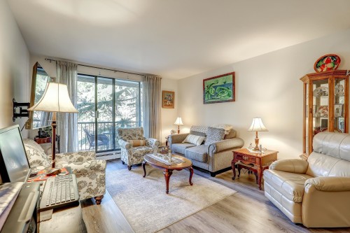 205-1740 Southmere Crescent  Surrey, BC V4A 6E4