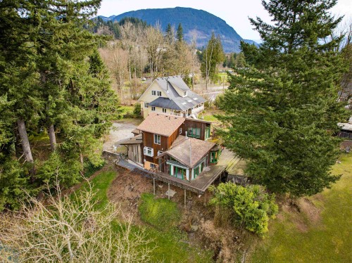 8899 Taylor Street  Mission, BC V2V 7G3