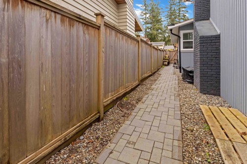 6615 Lyon Road, Delta, BC 