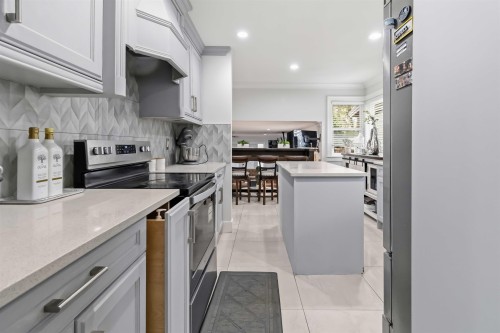 6615 Lyon Road, Delta, BC 