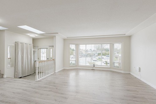 13285 98 Avenue, Surrey, BC 