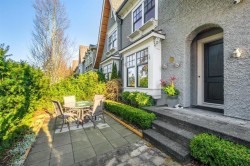 15337 34 Avenue Surrey, BC V3Z 2X2