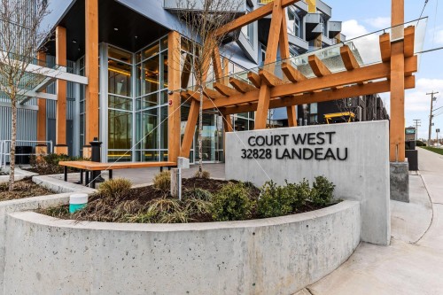 10-32828 Landeau Place  Abbotsford, BC V2S 0M4