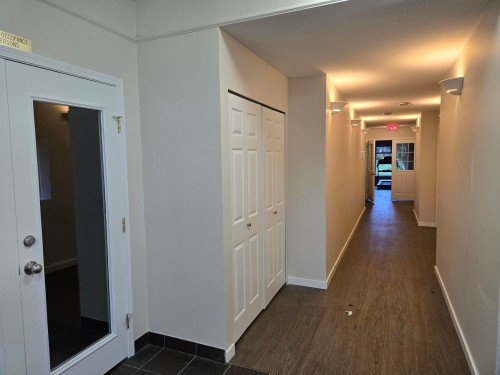 204-16233 82 Avenue, Surrey, BC 