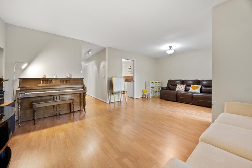 204-16233 82 Avenue, Surrey, BC 