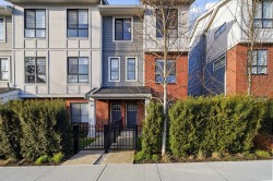 25-11556 72a Avenue Delta, BC V4C 1A9