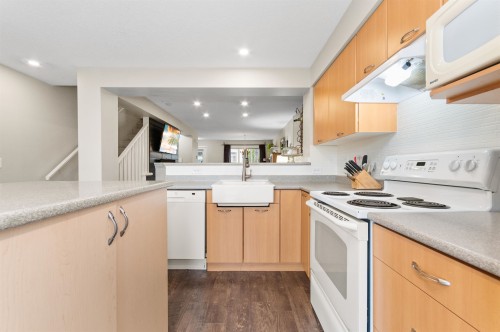 33-4401 Blauson Boulevard, Abbotsford, BC 