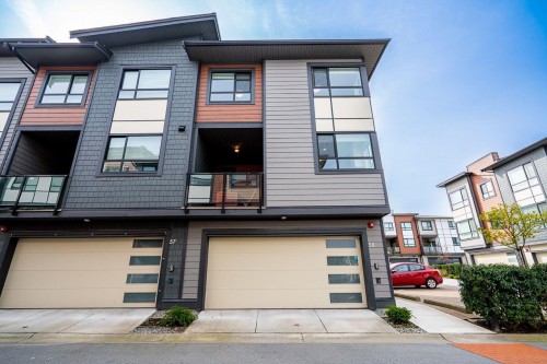 58-20150 81 Avenue  Langley, BC V2Y 3L8