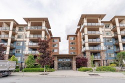 113-20673 78 Avenue Langley, BC V2Y 3K1