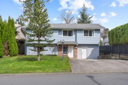 35397 Wells Gray Avenue Abbotsford, BC V2S 5X3
