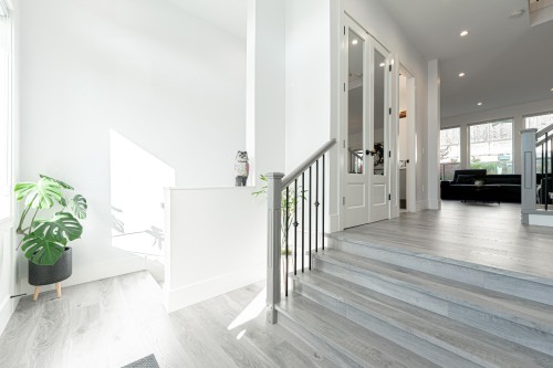 16755 16A Avenue, Surrey, BC 
