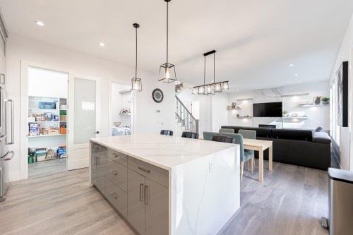 16755 16A Avenue, Surrey, BC 