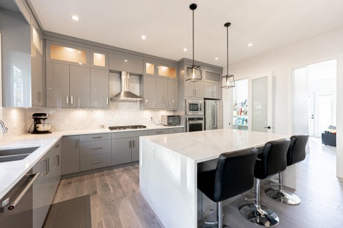 16755 16A Avenue, Surrey, BC 
