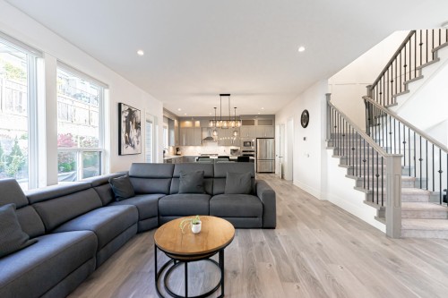 16755 16A Avenue, Surrey, BC 