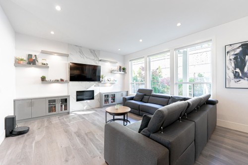16755 16A Avenue, Surrey, BC 