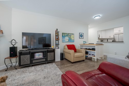 204-1255 Best Street, White Rock, BC 