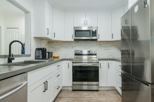 204-1255 Best Street, White Rock, BC 