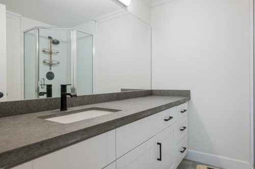 204-1255 Best Street, White Rock, BC 