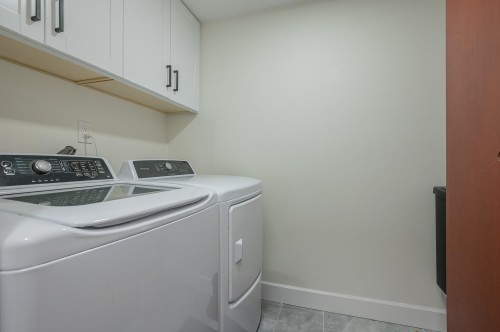 204-1255 Best Street, White Rock, BC 