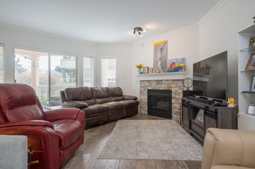 204-1255 Best Street, White Rock, BC 