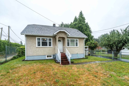 33884 Mayfair Avenue  Abbotsford, BC V2S 1R2