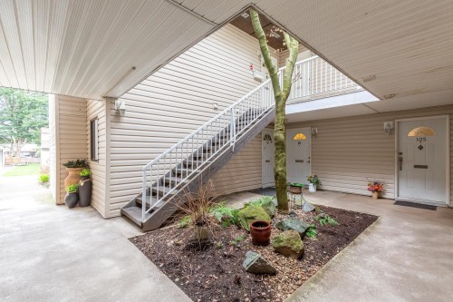 105-5191 203 Street, Langley, BC 
