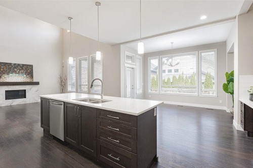 20443 83A Avenue, Langley, BC - Indoor Photo Showing Kitchen With Double Sink