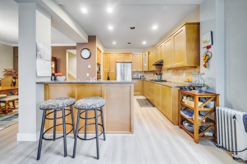 21-16655 64 Avenue, Surrey, BC 