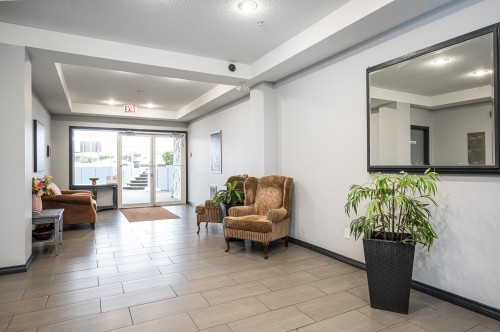 103-5776 200 Street, Langley, BC 