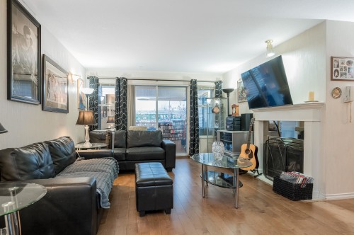 103-5776 200 Street, Langley, BC 