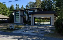 2162 124 Street Surrey, BC V4A 3M5