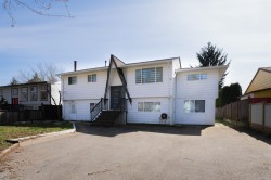 17396 62a Avenue Surrey, BC V3S 5J1
