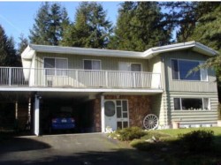 5527 148 Street Surrey, BC V3S 3B5