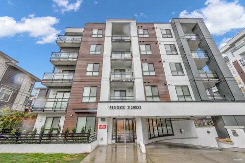 B211-20838 78b Avenue  Langley, BC V2Y 3M2