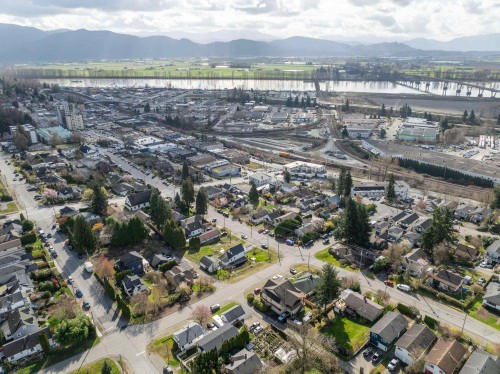 32972 2 Avenue, Mission, BC 